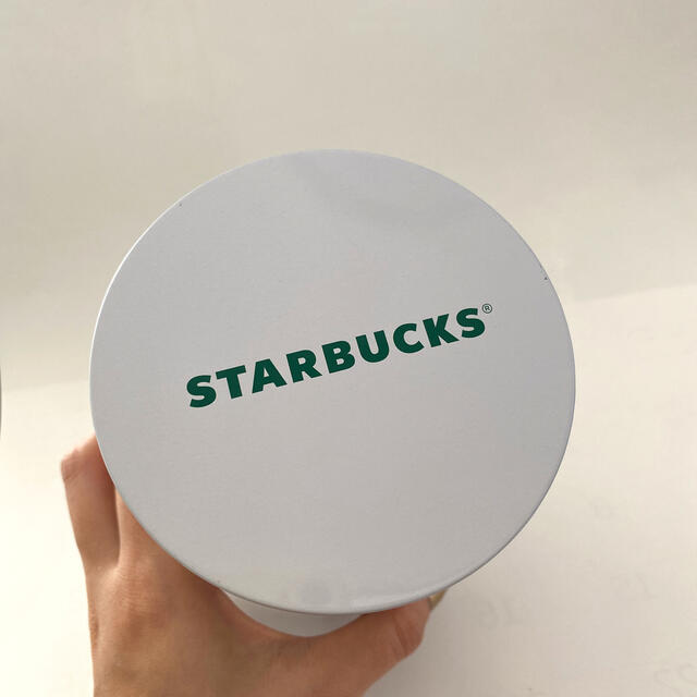 Starbucks Coffee(スターバックスコーヒー)のスターバックス キャニスター缶 2020 ホリデー エンタメ/ホビーのコレクション(ノベルティグッズ)の商品写真