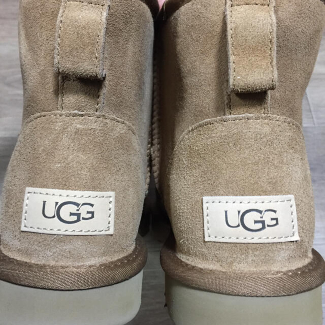 UGG - 新品未使用！正規品UGGムートンブーツクラッシックミニ2チェス