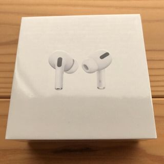 アップル(Apple)のAirPods Pro MWP22J/A 正規品日本版　保証未開始　新品未開封(ヘッドフォン/イヤフォン)