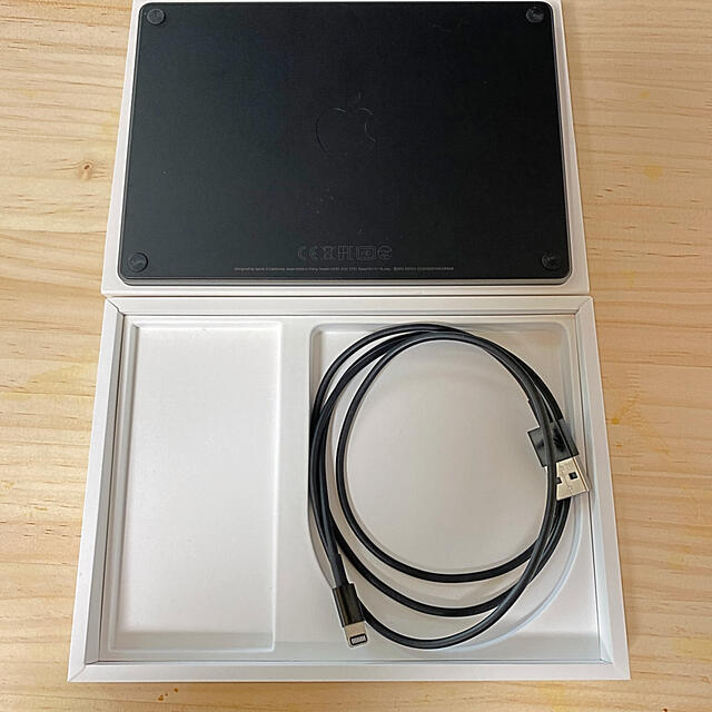 美品　Apple Magic Trackpad2 スペースグレイ 1