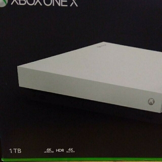エックスボックス(Xbox)のXBOX ONE X 1TB(家庭用ゲーム機本体)