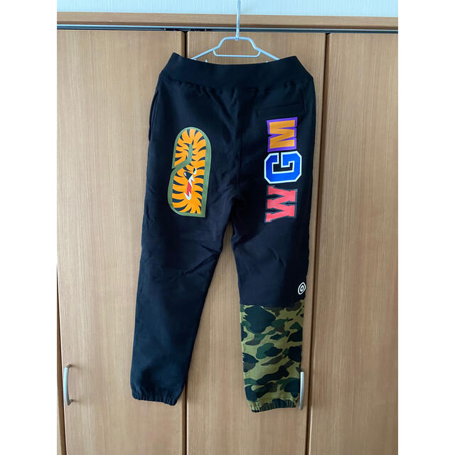 A BATHING APE(アベイシングエイプ)のBAPE SHARK PANTS メンズのパンツ(その他)の商品写真