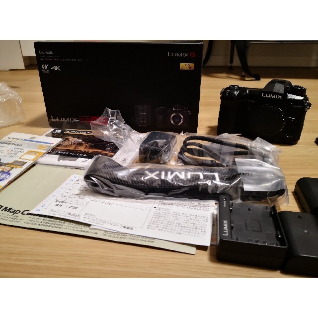 美品　パナソニック　Panasonic LUMIX G9 PRO ボディスマホ/家電/カメラ