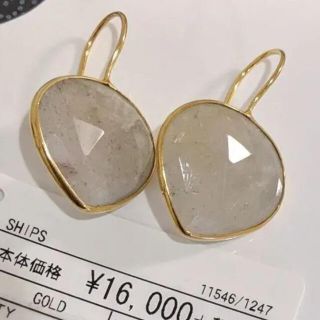 バーニーズニューヨーク(BARNEYS NEW YORK)のラスール　ハートシェイプ　ピアス(ピアス)