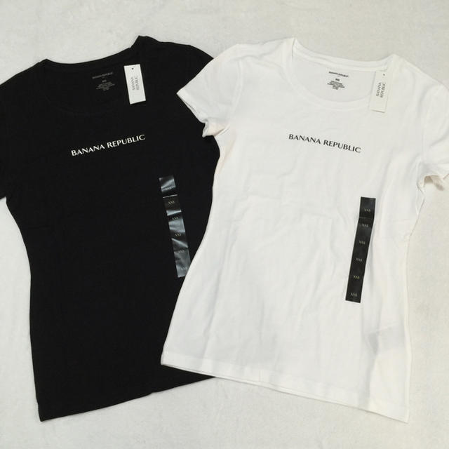 Banana Republic(バナナリパブリック)の2枚♡新品✨バナリパ ロゴTシャツ レディースのトップス(Tシャツ(半袖/袖なし))の商品写真