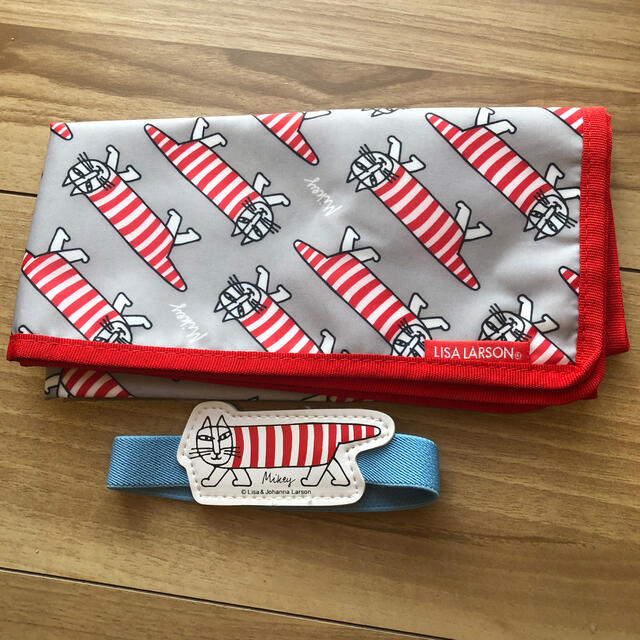 Lisa Larson(リサラーソン)のリサラーソン　付録　保冷シート　ランチョンマット　ゴムバンド インテリア/住まい/日用品のキッチン/食器(弁当用品)の商品写真