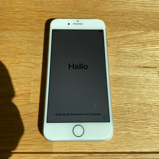 iPhone8 64gb simフリー   silverスマートフォン/携帯電話