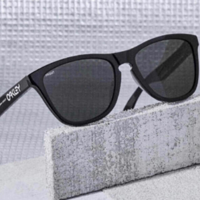 Oakley(オークリー)のOAKLEY × FRAGMENT DESIGN サングラス メンズのファッション小物(サングラス/メガネ)の商品写真