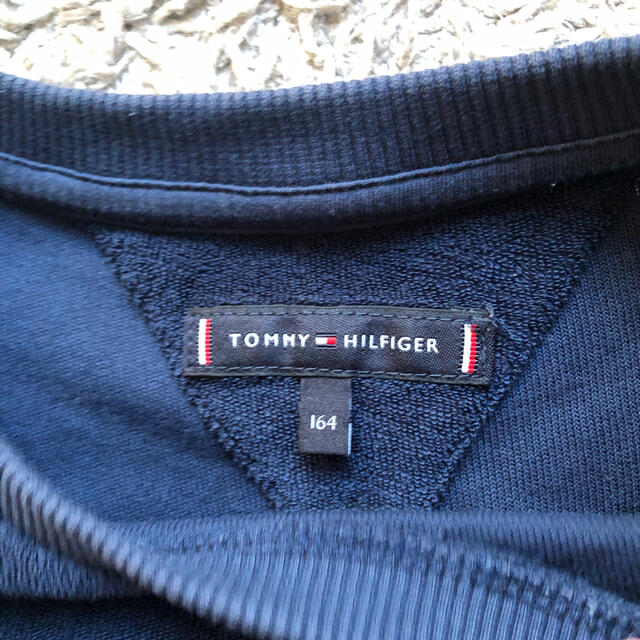 TOMMY HILFIGER(トミーヒルフィガー)のトミー　タオル地Tシャツ キッズ/ベビー/マタニティのキッズ服男の子用(90cm~)(Tシャツ/カットソー)の商品写真