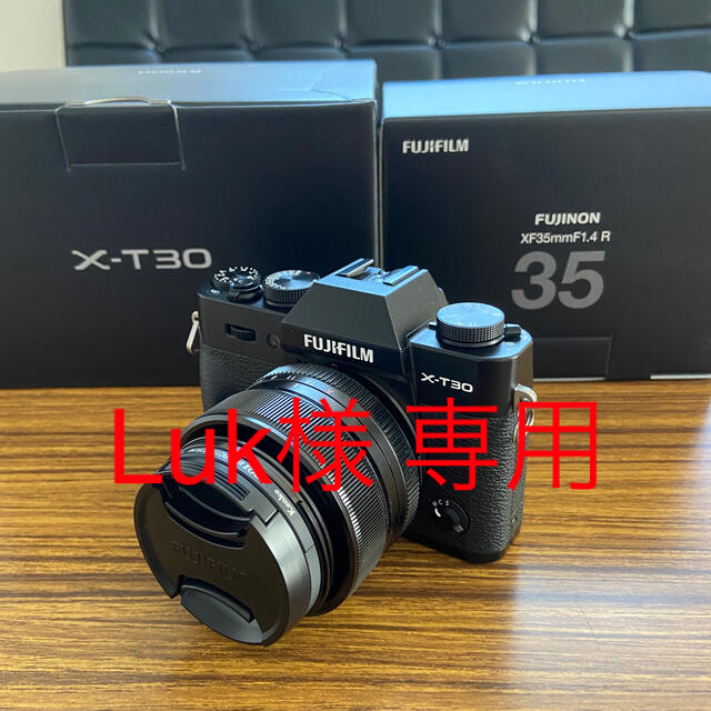 FUJIFILM   X-T30本体　XF35mm F1.4Rレンズセット