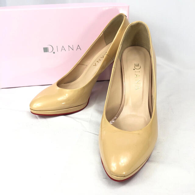 DIANA(ダイアナ)の専用【美品】DIANA ダイアナ プレーントゥ エナメル  ハイヒール パンプス レディースの靴/シューズ(ハイヒール/パンプス)の商品写真