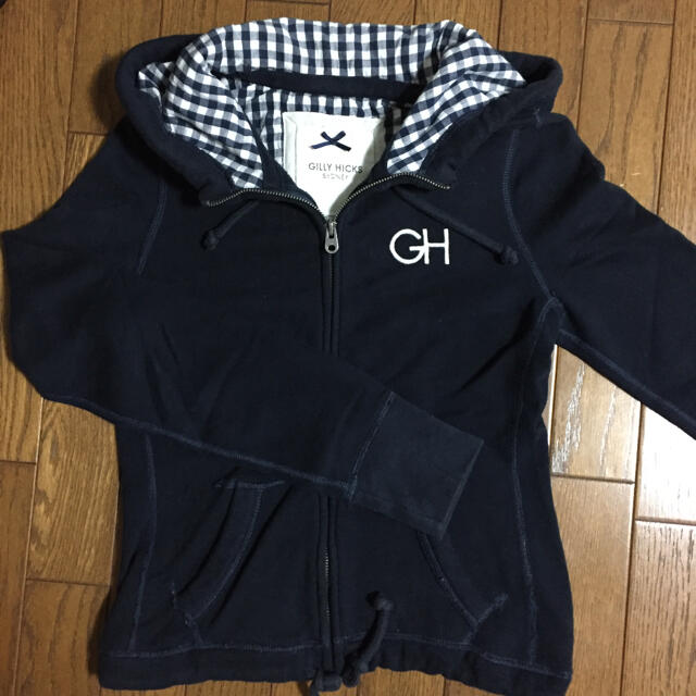 Gilly Hicks(ギリーヒックス)の最終値下げ☆【GILLY HICKS】パーカー S 紺 レディースのトップス(パーカー)の商品写真