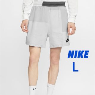 ナイキ(NIKE)のNIKE ショートパンツ ハーフパンツ　メンズL 定価8250円(ショートパンツ)