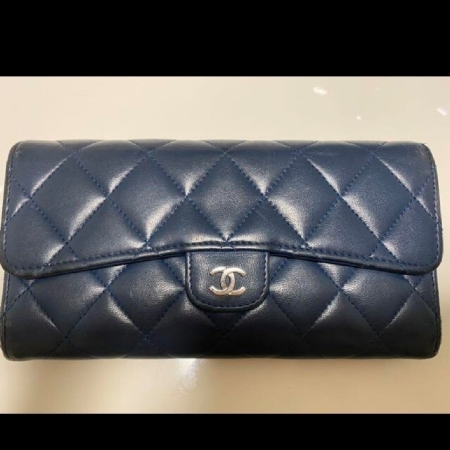 CHANEL(シャネル)のCHANEL長財布 レディースのファッション小物(財布)の商品写真