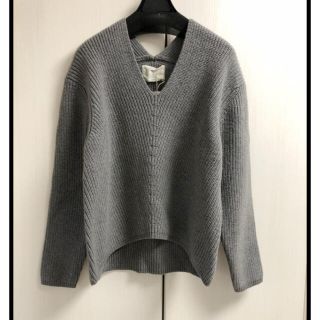 アングリッド(Ungrid)の新品 Vネックデザインニット(ニット/セーター)