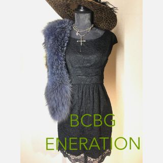 ビーシービージーマックスアズリア(BCBGMAXAZRIA)のスタイルよく見える❣️BCBG ブラックレースワンピース(ミニワンピース)