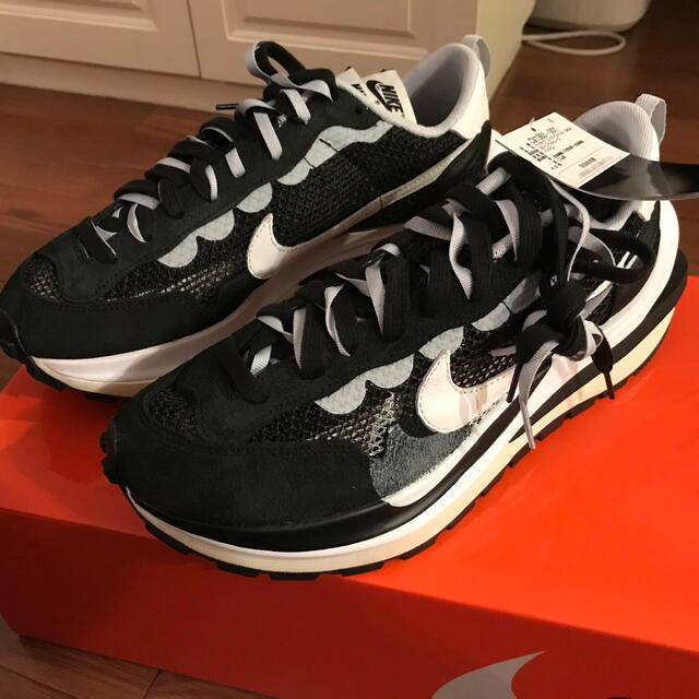 ナイキNIKE×sacai ヴェイパーワッフル　BLACK AND WHITE