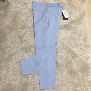 ザラ(ZARA)の【新品】ZARAの水色パンツ(クロップドパンツ)