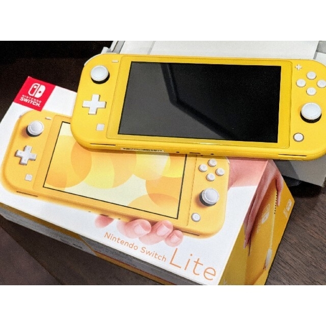 Nintendo Switch Liteイエロー＆あつまれどうぶつの森