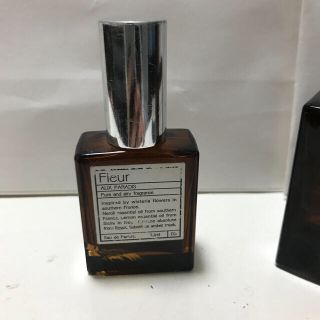 オゥパラディ(AUX PARADIS)のオゥパラディ　フルール　15ml 9割　(香水(女性用))