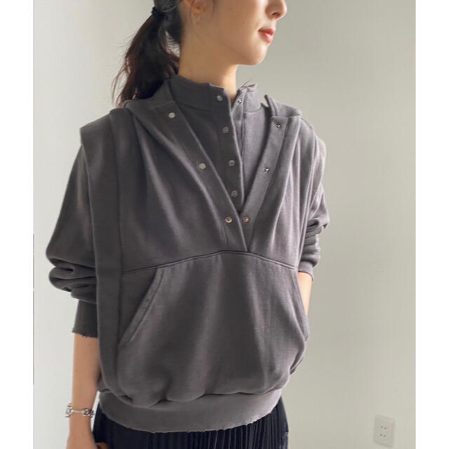 Ameri VINTAGE(アメリヴィンテージ)のBIG SILHOUETTE LAYERED TOP  アメリ　値下げ レディースのトップス(その他)の商品写真