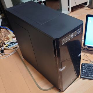 エイスース(ASUS)の自作PC(i5-4690K、16GB、240GBSSD、GTX1060)(デスクトップ型PC)