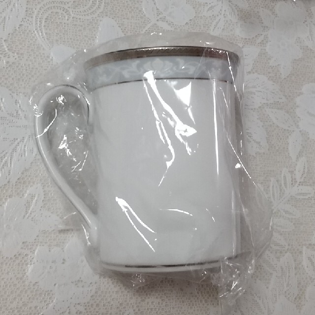 Noritake(ノリタケ)のNoritake マグカップ お皿セット インテリア/住まい/日用品のキッチン/食器(食器)の商品写真