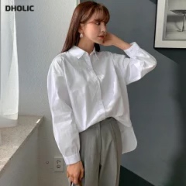 dholic(ディーホリック)の☆つち。様専用☆【新品・タグ付き】dholic 白シャツ レディースのトップス(シャツ/ブラウス(長袖/七分))の商品写真