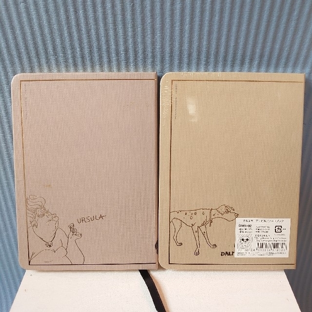 Disney(ディズニー)の【DISNEY】ハードカバーノート2冊セット インテリア/住まい/日用品の文房具(ノート/メモ帳/ふせん)の商品写真