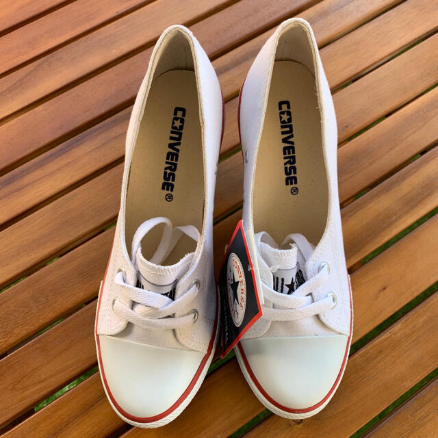 CONVERSE(コンバース)のスニーカー風パンプス　白　converse レディースの靴/シューズ(ハイヒール/パンプス)の商品写真