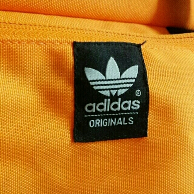 adidas(アディダス)のadidas originalsリュック メンズのバッグ(バッグパック/リュック)の商品写真