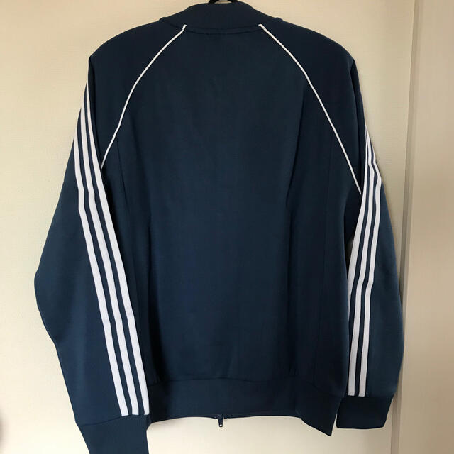 adidas(アディダス)の【新品】アディダスオリジナルス　トラックジャケット　サイズO （XL）　ジャージ メンズのトップス(ジャージ)の商品写真