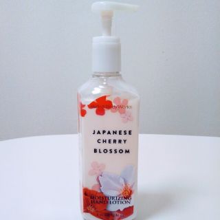 バスアンドボディーワークス(Bath & Body Works)のBath&Body Works チェリーブロッサム ハンドローション(ボディローション/ミルク)