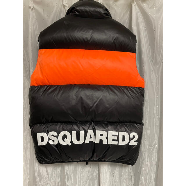 DSQUARED2(ディースクエアード)のディースクエアード　ダウンベスト メンズのジャケット/アウター(ダウンベスト)の商品写真