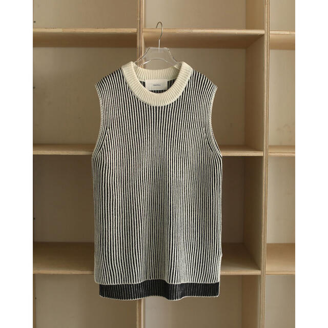 TODAYFUL(トゥデイフル)のトゥデイフル  Tuck Stripe Vest レディースのトップス(ベスト/ジレ)の商品写真