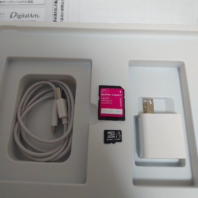 ASUS(エイスース)の【カバー付】ASUS ZenPad10 　WiFiモデル（Z301M） スマホ/家電/カメラのPC/タブレット(タブレット)の商品写真