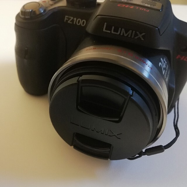 Panasonic(パナソニック)のPanasonic LUMIX FZ DMC-FZ100 スマホ/家電/カメラのカメラ(コンパクトデジタルカメラ)の商品写真