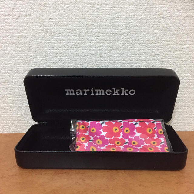 marimekko(マリメッコ)のmarimekko 専用メガネケース レディースのファッション小物(サングラス/メガネ)の商品写真