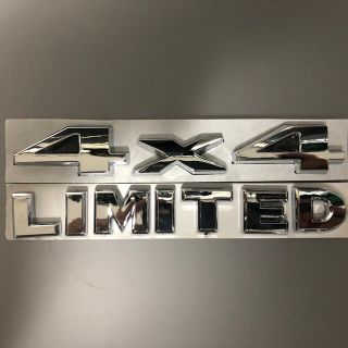 3D メタルエンブレム  LIMITED 4x4ステッカークロームメッキ(車外アクセサリ)