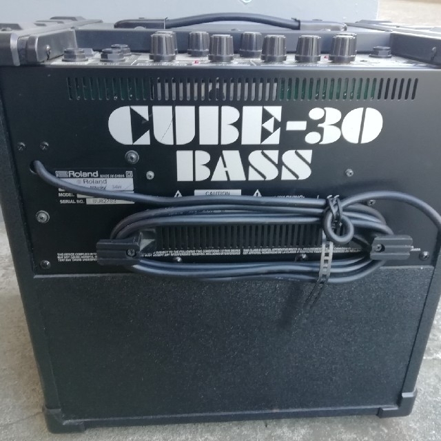 CUBE -30  BASS  楽器のベース(ベースアンプ)の商品写真