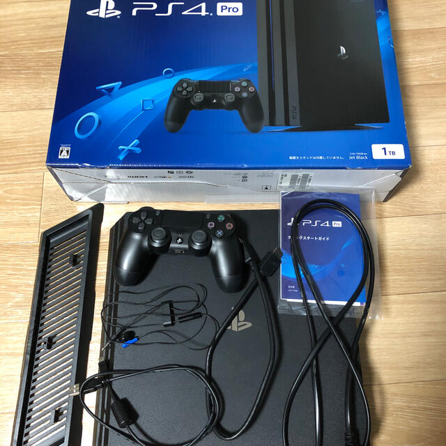 PlayStation4 Pro 本体 CUH-7100BB01 - 家庭用ゲーム機本体