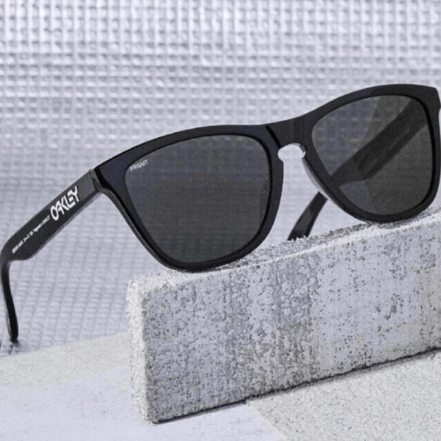 Oakley(オークリー)のオークリー　サングラス　FROGSKINS (A) Fragment メンズのファッション小物(サングラス/メガネ)の商品写真