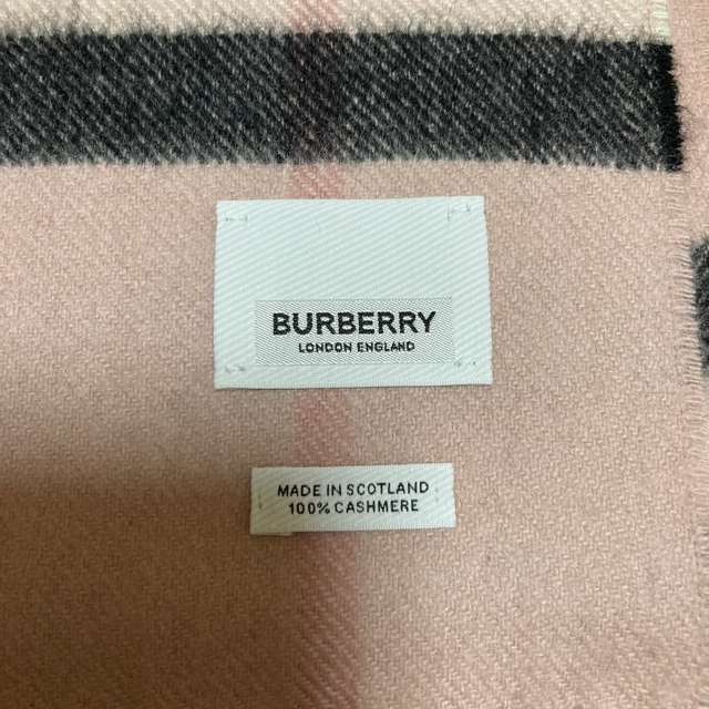 BURBERRY(バーバリー)のBurberryカシミヤ100%マフラー レディースのファッション小物(マフラー/ショール)の商品写真