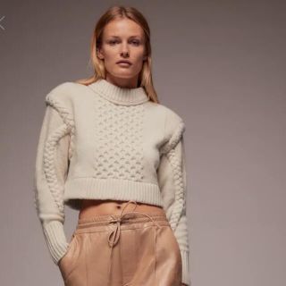 ZARA ショルダーパットニットトップス\u0026ルーズフィットニットパンツセットアップ