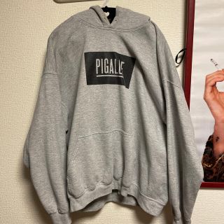 ピガール(PIGALLE)のピガール　ボックスロゴパーカー　XL (Tシャツ/カットソー(半袖/袖なし))