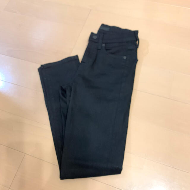 UNIQLO(ユニクロ)のユニクロスキニーパンツ　Sサイズ　低身長　裾上げ済　153cm レディースのパンツ(スキニーパンツ)の商品写真