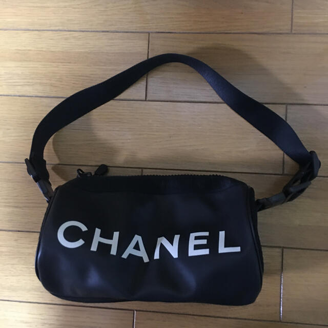 激安価格の CHANEL ヴィンテージシャネルCHANELスポーツラインミニドラムバッグ中古品 - ハンドバッグ