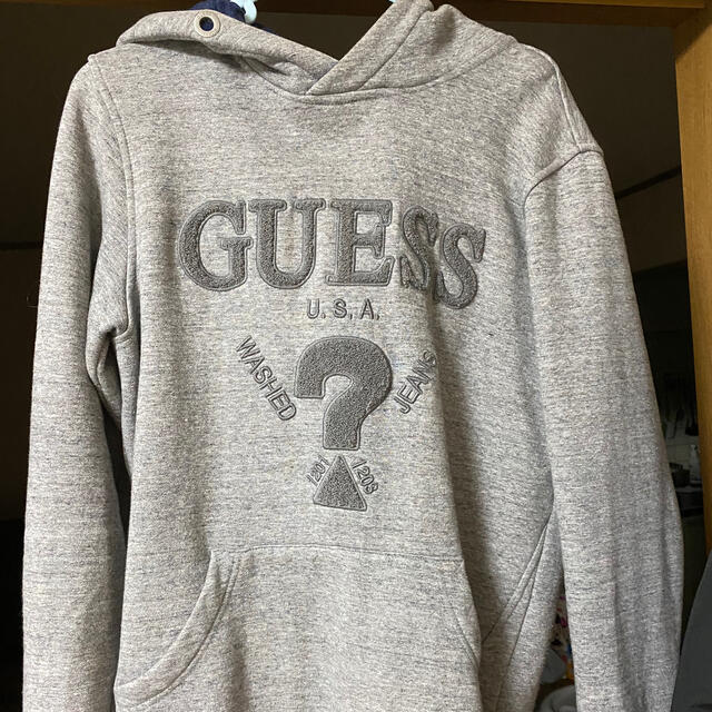 GUESS(ゲス)の今日限定❗️guess パーカー メンズのトップス(パーカー)の商品写真