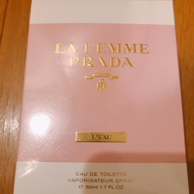 プラダ　香水　purfume 新品未使用　マルジェラ　正規店購入　ミュウミュウ