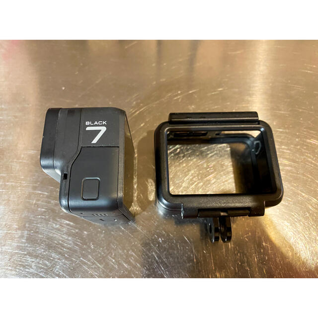 GoPro(ゴープロ)のGoPro HERO7 BLACK 美品 スマホ/家電/カメラのカメラ(その他)の商品写真